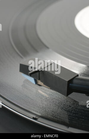 Dischi in Vinile o LP e record giocatore stilo Foto Stock
