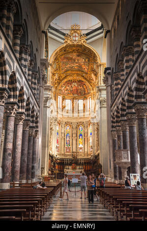 Cattedrale di Genova, vista interna del Duomo di Genova, Cattedrale di San Lorenzo, Genova, Liguria, Italia. Foto Stock