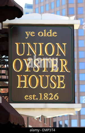 Boston Masschusetts Freedom Trail landmark Ye Olde Union Oyster House Restaurant segno aziendale. Foto Stock