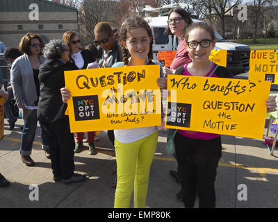 NYC Opt-Out rally in Prospect Park a Brooklyn, NY, 21 aprile 2015. Foto Stock