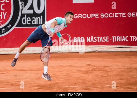 Aprile 22, 2015: Borna CORIC CRO in azione durante il torneo ATP BRD Nastase Tiriac Trophy di BNR Arenas, Romania ROU. Catalin Soare/www.sportaction.ro Foto Stock