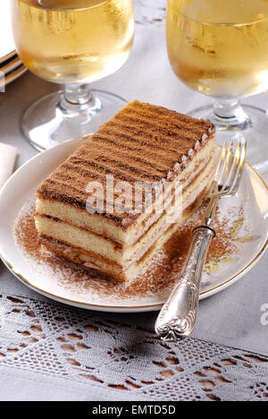In casa tiramisù, un tradizionale dolce italiano Foto Stock