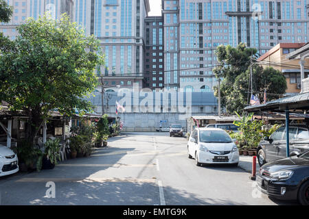 Una strada di Kampung Bahru, Kuala Lumpur, Malesia. Foto Stock