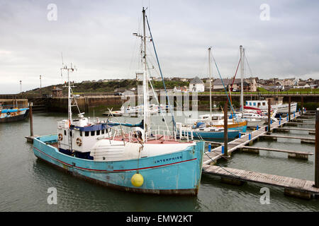 Regno Unito, Cumbria, Maryport Harbour, Enterprise nave ormeggiata in porto turistico Foto Stock