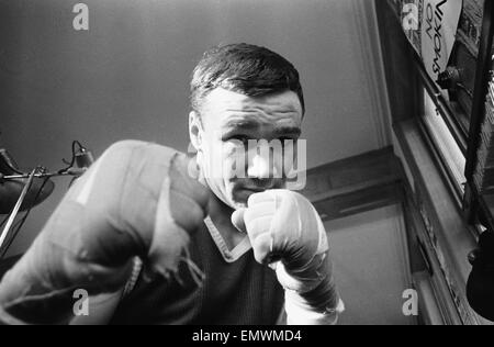 British lightweight champion boxeur Dave Charnley formazione in preparazione per il suo titolo di lotta contro il pugile americano Joe Brown in Texas. 11 novembre 1959. Foto Stock