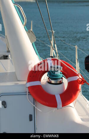 Salvagente su yacht Foto Stock