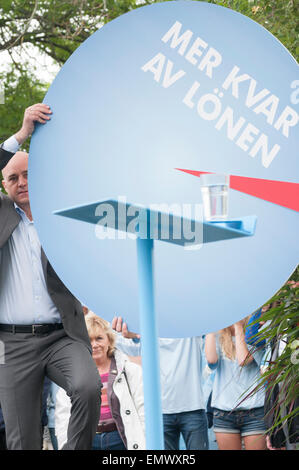 Gustavsberg, Svezia, Agosto 17, 2013: In Svezia il primo ministro (2006-2014), Fredrik Reinfeldt ha tenuto il suo discorso d'estate. Foto Stock