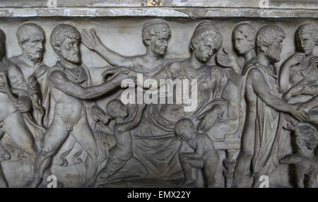 Epoca romana. Sarcofago di Metilia Acte. Da Pianebella, nei pressi di Ostia.C. 161-170 CE. Il mito di Alcestis. La morte di Alcestis. Foto Stock