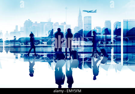 La gente di affari di Viaggio Aeroporto Aziendale terminale passeggeri Concept Foto Stock