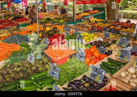 Street Market Sanary sur Mer Provenza Francia Foto Stock