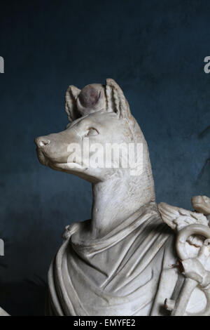 Arte romana. Statua del dio Hermanubis. Ibrido di Anubis e il dio greco Hermes.. Il marmo. 1a-2a secolo D.C. Musei Vaticani Foto Stock