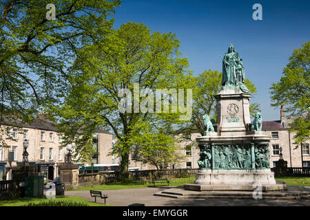 Regno Unito, Inghilterra, Lancashire, Lancaster, Dalton Square, Monumento Victoria, da Herbert Hampton Foto Stock