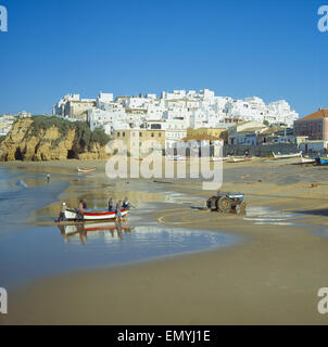 Portogallo Albufeira, porto di pesca Foto Stock