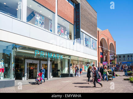 Primark Store Intu Potteries Shopping Centre City Center Stoke on Trent Staffordshire Inghilterra GB UK EU Europe Foto Stock