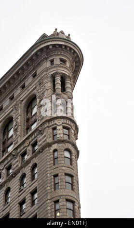 Il Flat Iron Building, i mondi primo grattacielo, nella città di New York Foto Stock