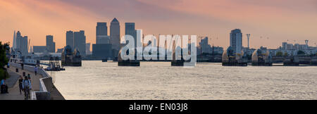 Regno Unito, Inghilterra, Londra, canary wharf panorama da woolwich Foto Stock