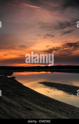 Sunset over Sandside, Kent Estuary, Cumbria Foto Stock