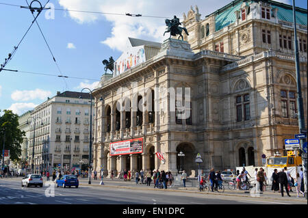 L'esterno dello Stato Opera house edificio, Vienna, Austria. Foto Stock