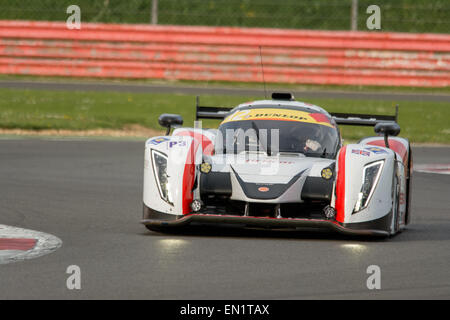 Silverstone, Towcester, Regno Unito. Xxv Aprile, 2015. Team LMP3 / Team LNT Ginetta LMP3 durante la Dunlop 24 ore di corsa a Silverstone Credito: Gergo Toth/Alamy Live News Foto Stock