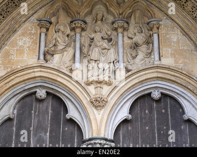 La Cattedrale di Salisbury, la Chiesa cattedrale della Beata Vergine Maria, Cattedrale Anglicana a Salisbury, Inghilterra Foto Stock