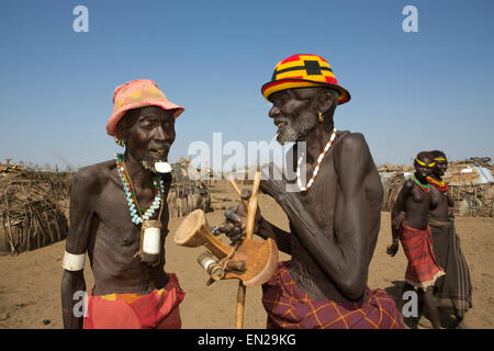 Dasanesh tribù in Etiopia Foto Stock