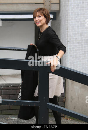 Amelia Bullmore fuori ITV Studios con: Amelia Bullmore dove: Londra, Regno Unito quando: 22 Ott 2014 Foto Stock