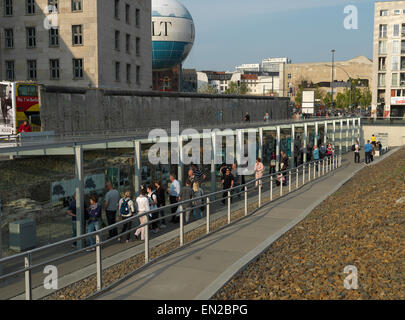 Topografia del Terrore Centro di documentazione in serata. Ad alta risoluzione digitale Hasselblad shot. Foto Stock