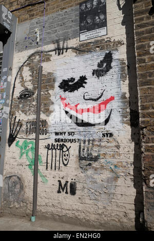 Arte di strada in moda St, Shoreditch, East London, England. Foto Stock