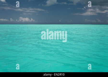 Acque dei Caraibi, Antigua e Barbuda, Isole Sottovento, dei Caraibi Foto Stock