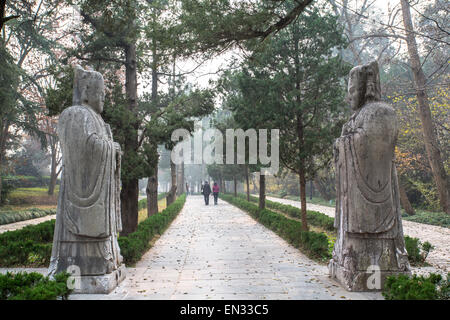 Strada di elefante o spirito modo a Ming Xiaoling mausoleo Foto Stock