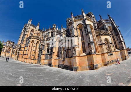 Il Portogallo, Leiria: vista esterna del sito Patrimonio Mondiale dell'Unesco Monastero di Santa Maria da Vitoria in Batalha Foto Stock