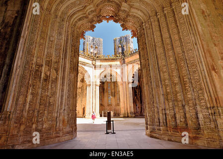 Il Portogallo, Leiria: grezza cappelle del monastero di Santa Maria da Vitoria in Batalha Foto Stock