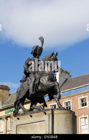 Il 1861 la statua di Carlo William paletta, il terzo Marquess di Londonderry, in luogo di mercato, Durham. Foto Stock