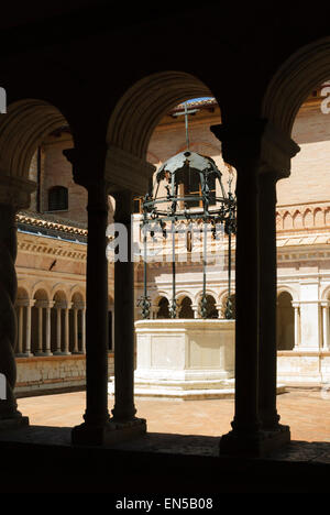 L'Abbazia di Santa Croce in Sassovivo vicino a Foligno in Umbria Italia. Foto Stock