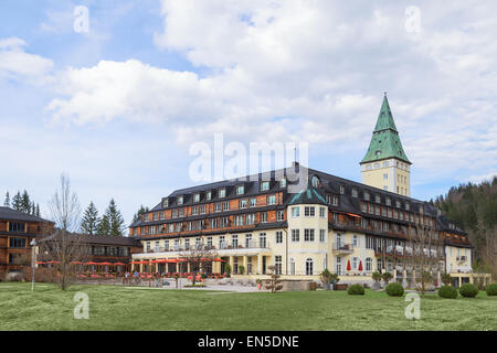 I leader del G7 "grandi" sette paesi membri si riuniranno in hotel Schloss Elmau royal residence di lusso in Baviera valle alpina. Foto Stock