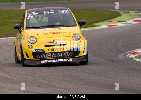 Monza, Italia - 25 Ottobre 2014: Fiat Abarth 695 della Uboldi Corse Team, pilotato da MAFFEI Cristian Foto Stock