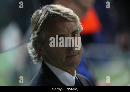 Udine, Italia. 28 Aprile, 2015. Roberto Mancini Inter Head Coach guarda durante il campionato italiano di una partita di calcio tra Udinese Calcio e FC Internazionale Milano Martedì 28 Aprile 2015 in Friuli Stadium di Udine. Credito: Andrea Spinelli/Alamy Live News Foto Stock