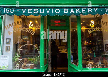 New York City, NY, STATI UNITI D'AMERICA, dettaglio italiano Antico Panificio finestra anteriore in Soho, 'Vesuvio Bakery', vintage negozio di fronte Foto Stock