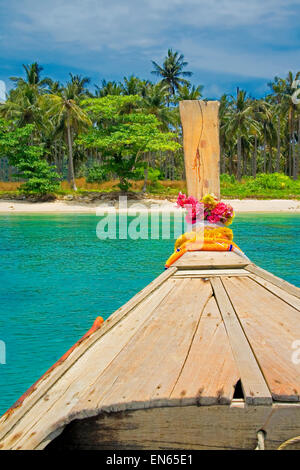 Longtail boat in Krabi, Thailandia Foto Stock