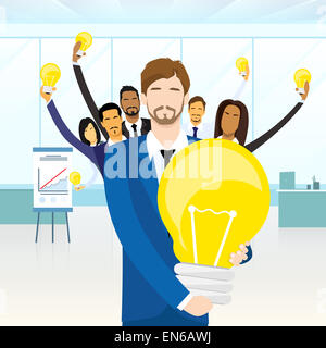 La gente di affari il Gruppo Idea concetto lampadina Foto Stock