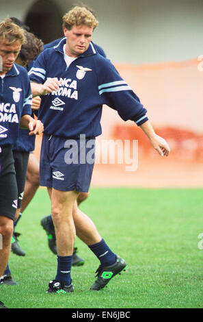 Lazio Il calciatore Paul Gascoigne durante una sessione di formazione con i tuoi compagni di squadra nelle Alpi austriache precedendo la Makita torneo internazionale che si terrà a Londra. Il 23 luglio 1993. Foto Stock