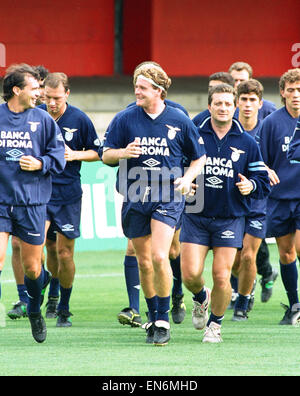 Lazio Il calciatore Paul Gascoigne durante una sessione di formazione con i tuoi compagni di squadra prima della partita contro l'Ajax nel Makita torneo internazionale. Il 30 luglio 1993. Foto Stock