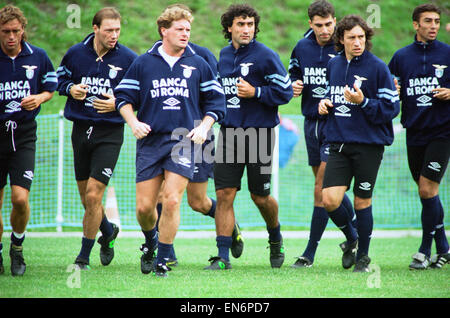 Lazio Il calciatore Paul Gascoigne durante una sessione di formazione con i tuoi compagni di squadra nelle Alpi austriache precedendo la Makita torneo internazionale che si terrà a Londra. Il 23 luglio 1993. Foto Stock