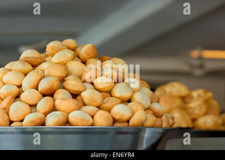 Close-up di panipuri in stallo alimentare Foto Stock