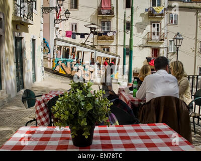 Ascensor da Bica (Elevador da Bica) Lisbona, Portogallo. Foto Stock