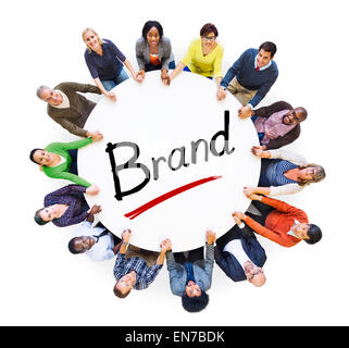 Multi-Ethnic gruppo di persone e concetti di branding Foto Stock