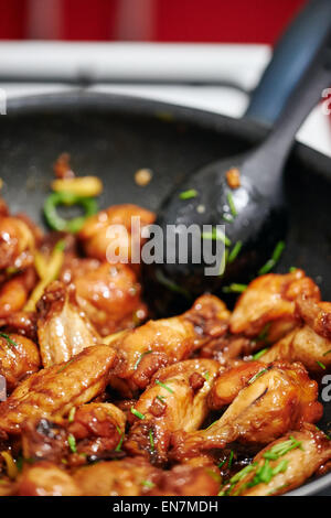 Asian caramello ali di pollo ricette di cucina Foto Stock