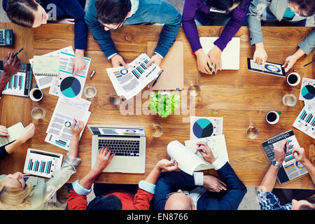Analisi di marketing team contabili Teamwork Business Meeting Concept Foto Stock
