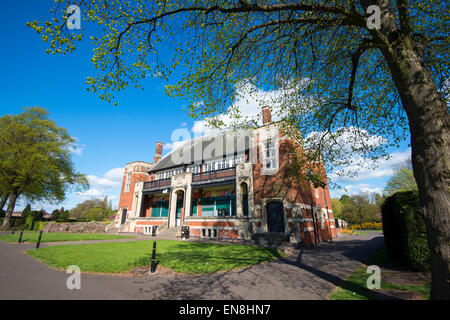 I Parchi Pavilion Cafe di Abbey Park di Leicester, LEICESTERSHIRE REGNO UNITO Inghilterra Foto Stock