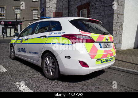 Garda irish pattuglia di polizia Sligo, Repubblica di Irlanda Foto Stock